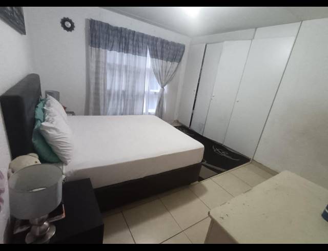 2 BEDROOM TOWNHOUSE FOR SALE IN MULBARTON